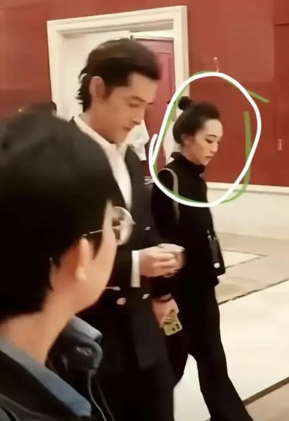 11月明星热点,_公共场合拍摄界限_明星隐私权保护